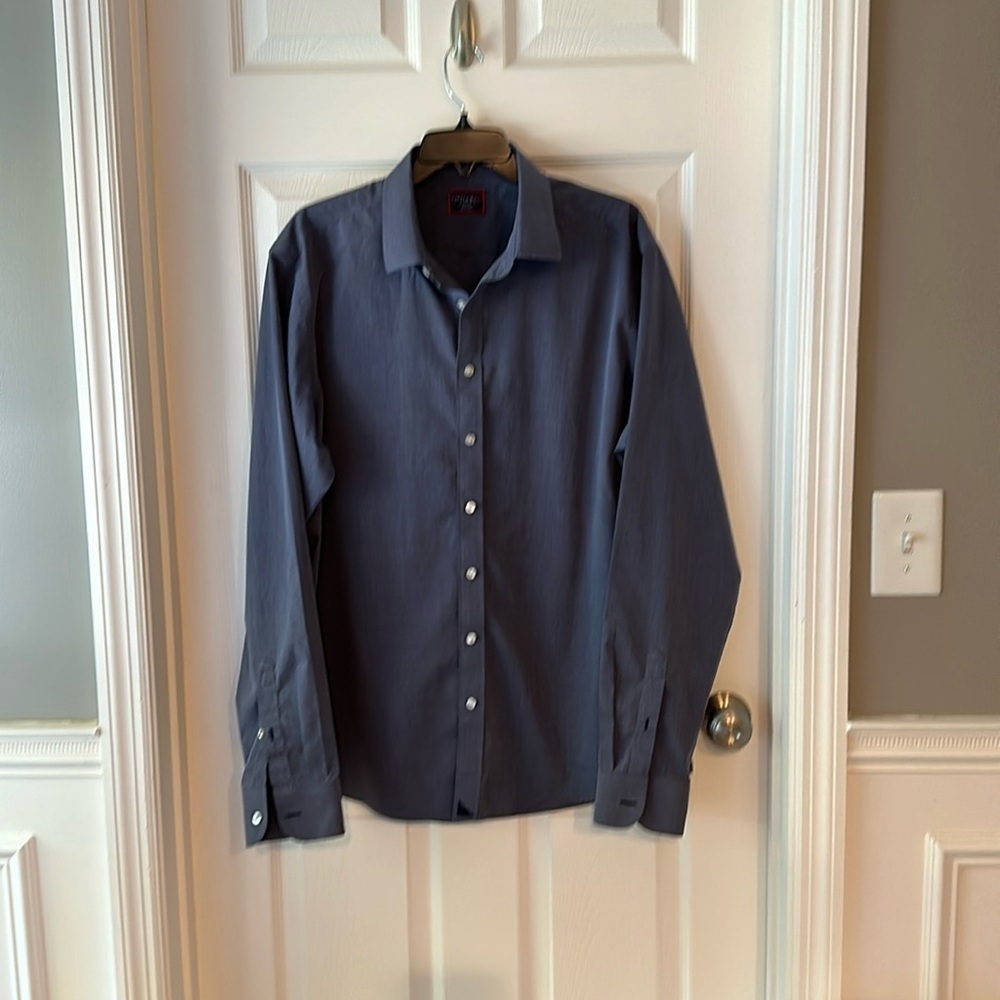 UNTUCKIt XL tall no iron shirt like new blue dark gray great for Fall